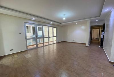 4 Bed Apartment with En Suite in Parklands - 3