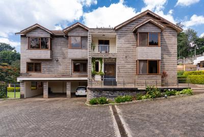 5 Bed House with En Suite at Lower Kabate Ln