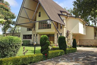 5 Bed Townhouse with En Suite in Karen - 2