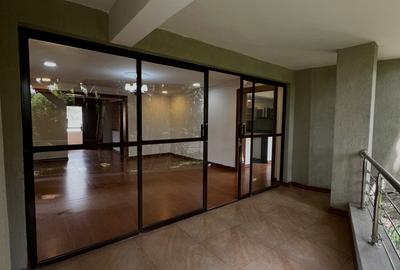 4 Bed Townhouse with En Suite in Lavington - 2
