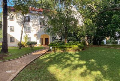 3 Bed House with En Suite in Muthaiga