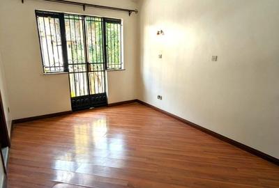 4 Bed Townhouse with En Suite at Grevilia Grove - 4
