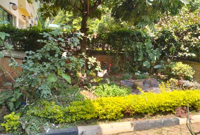 5 Bed Townhouse with En Suite in Lavington - 2