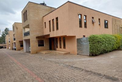 5 Bed Townhouse with En Suite at Lavington Convent Road - 2