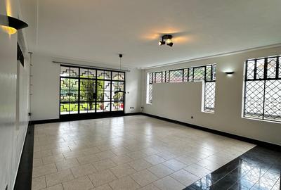 5 Bed House with En Suite in Runda - 4