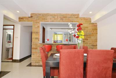 3 Bed Apartment with Backup Generator in Madaraka - 4