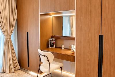 1 Bed Apartment with En Suite at Un Cresent - 4