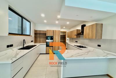 4 Bed Apartment with En Suite at Peponi Road - 2