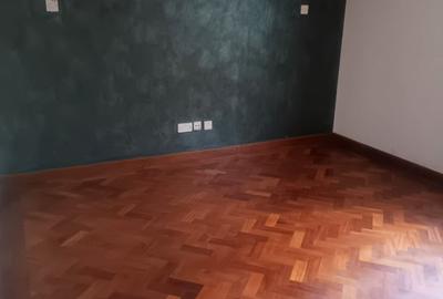 3 Bed Apartment with En Suite in Kileleshwa - 3