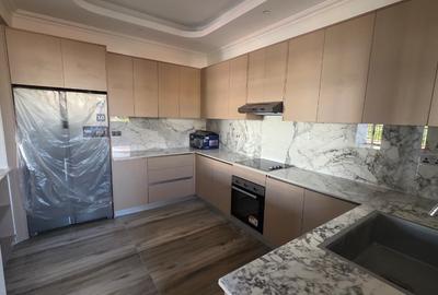 2 Bed Apartment with En Suite in General Mathenge - 3