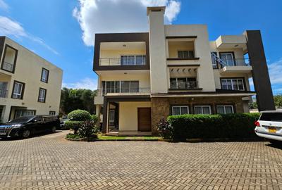 5 Bed House with En Suite in Lavington