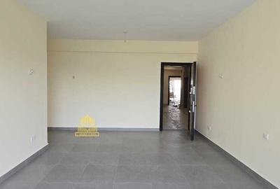 2 Bed Apartment with Swimming Pool in Parklands