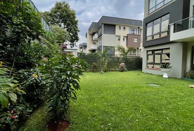 4 Bed Villa with En Suite at Runda