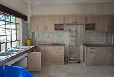4 Bed Townhouse with En Suite at Lavington Road - 3