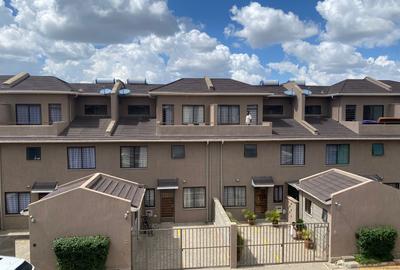 5 Bed House with En Suite in Syokimau