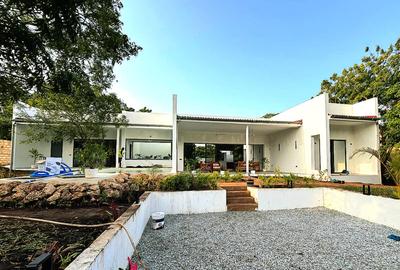 3 Bed Villa with En Suite in Diani
