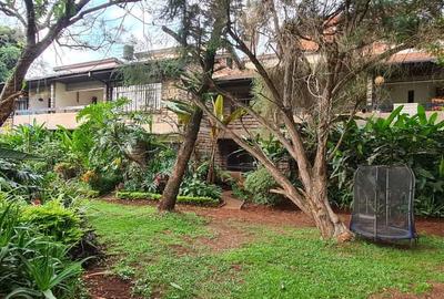 4 Bed House in Hill View - 4