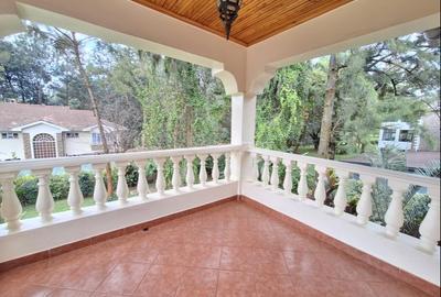 4 Bed Townhouse with En Suite in Lavington - 3