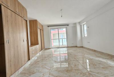 4 Bed Apartment with En Suite in General Mathenge