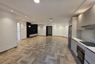 1 Bed Apartment with En Suite in Westlands Area - 3