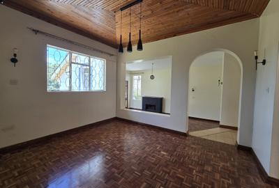 4 Bed House with En Suite in Runda - 4