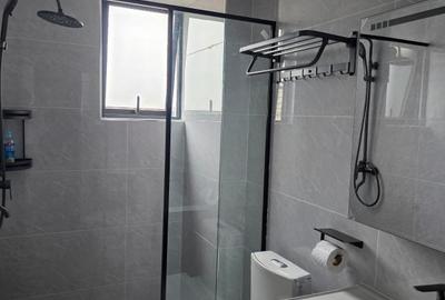 Serviced 2 Bed Apartment with En Suite in Rhapta Road