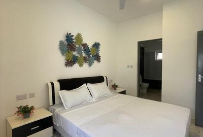 Serviced 3 Bed Apartment with Swimming Pool in Bamburi - 4