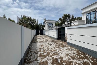 4 Bed Townhouse with En Suite in Ruiru - 4