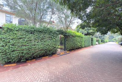 5 Bed House with En Suite in Kitisuru - 2