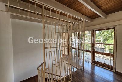 4 Bed House with En Suite in Kitisuru