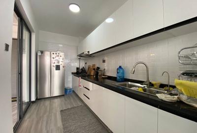 Serviced 2 Bed Apartment with En Suite in Kilimani - 4