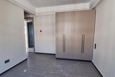 4 Bed Apartment with En Suite in Kilimani