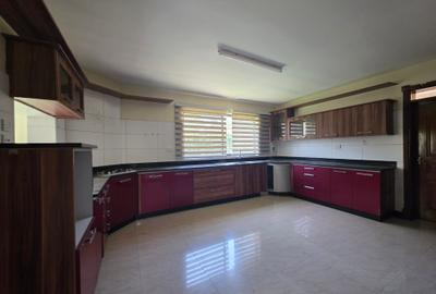4 Bed Townhouse with En Suite at Grevillea Grove - 4