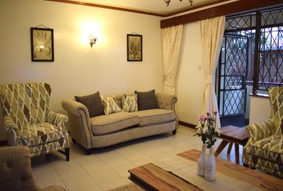 3 Bed Apartment with En Suite at Argwings Kodhek Rd