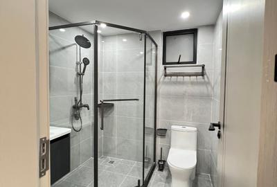 3 Bed Apartment with En Suite in Lavington - 4