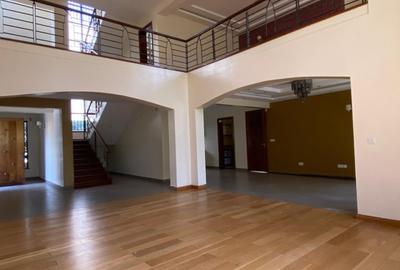 4 Bed Townhouse with En Suite at Lavington Green - 2