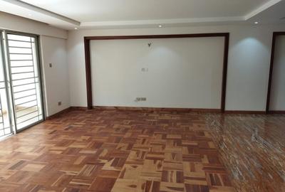 Serviced 4 Bed Apartment with En Suite in Kileleshwa - 3