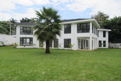 5 Bed House with En Suite at Runda - 2