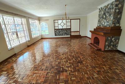 4 Bed Townhouse with En Suite at Loresho - 3