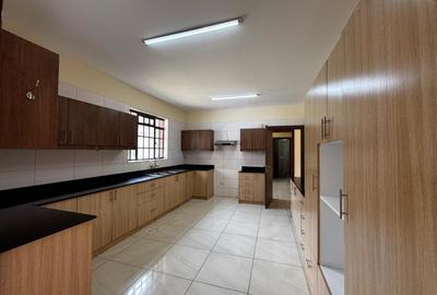 3 Bed Townhouse with En Suite in Runda
