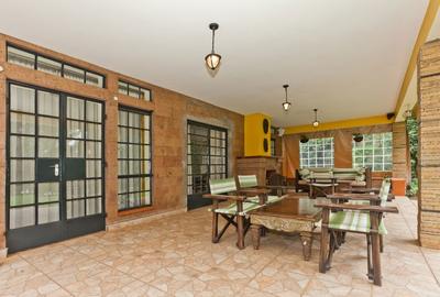 5 Bed House with En Suite at Rossly Park Lone Tree - 4