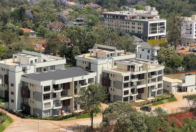 4 Bed Apartment with En Suite at Rosslyn - 4