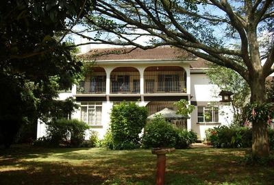 5 Bed House with Staff Quarters in Nyari