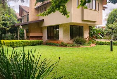 4 Bed House with En Suite at Runda