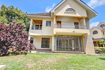 4 Bed House with En Suite in Lavington