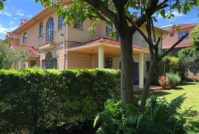 4 Bed Townhouse with En Suite in Kitisuru