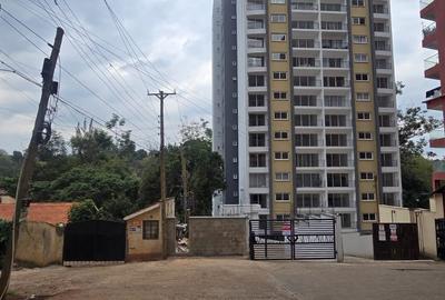 2 Bed Apartment with En Suite in Westlands Area - 3