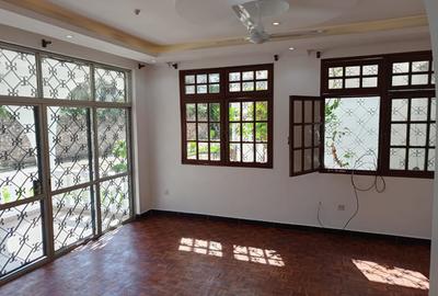 4 Bed Townhouse with En Suite in Shanzu