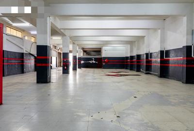 5,500 ft² Commercial Property with Lift at Baricho Road - 2