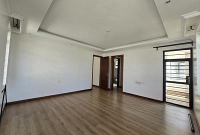 4 Bed House with En Suite in Membley - 3